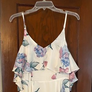 Below the knee dress. PERFECT for bridal showers